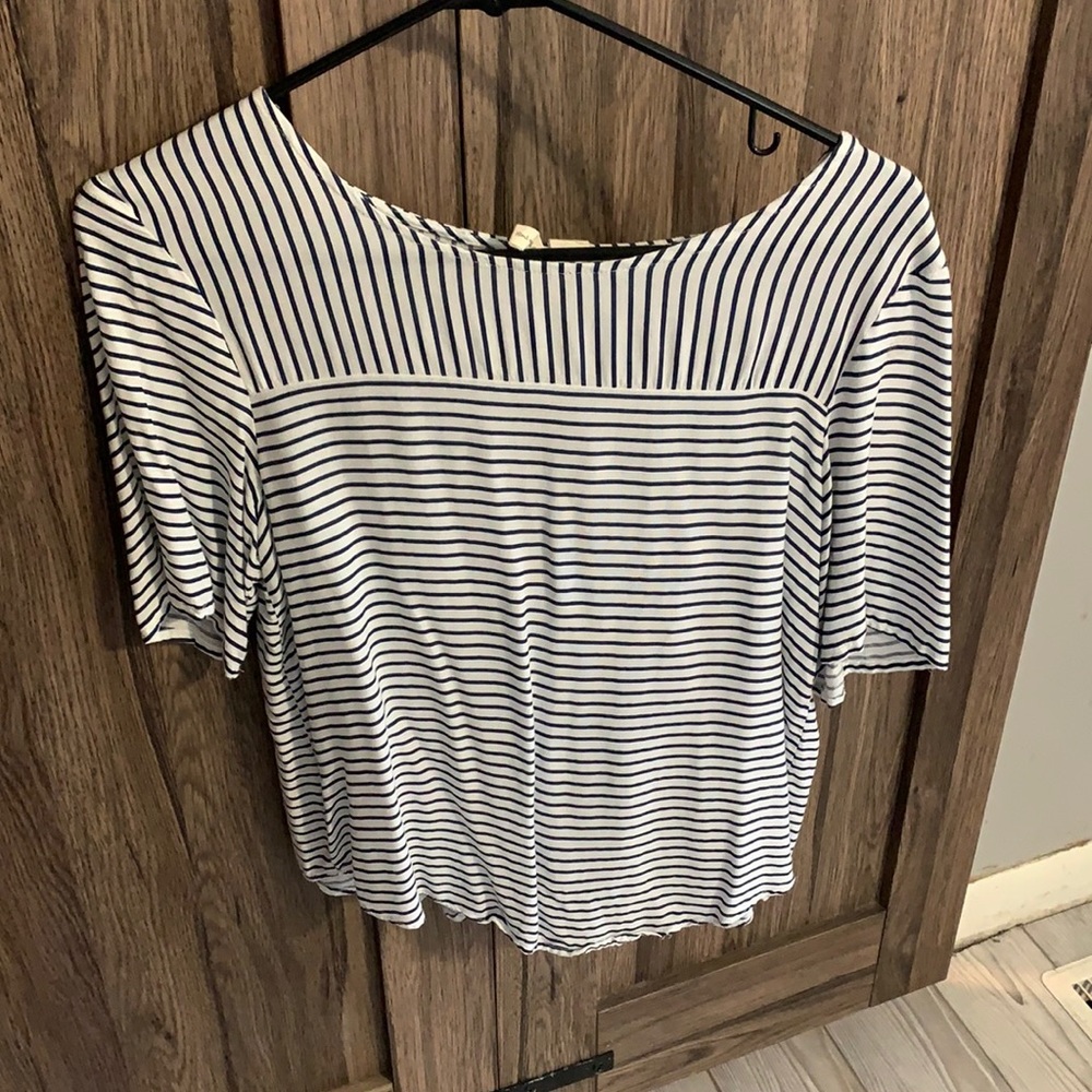 Open back shirt from Japan XS